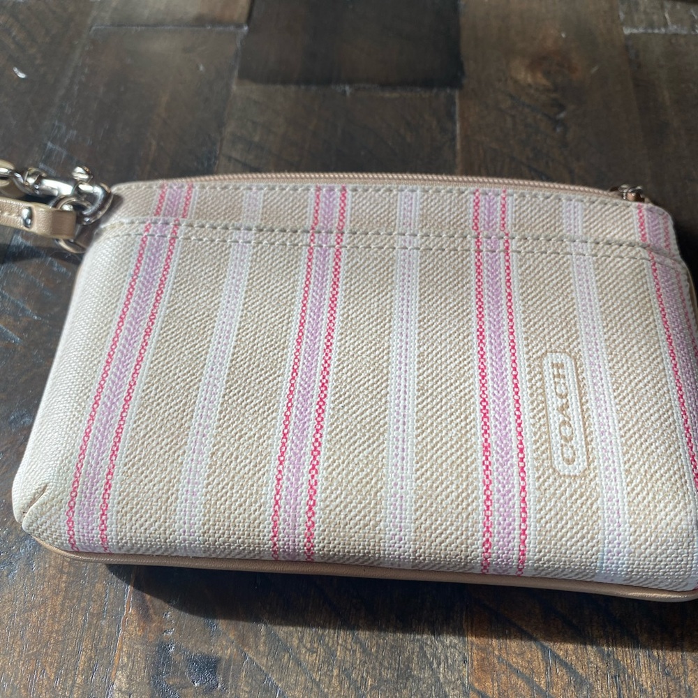- 2 coach wristlets - Picture 2 of 4